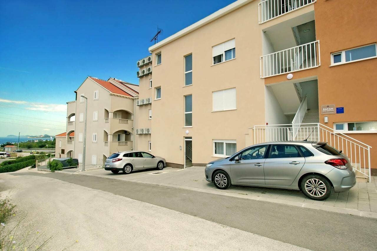 Bacan Family Apartments 察夫塔特 外观 照片